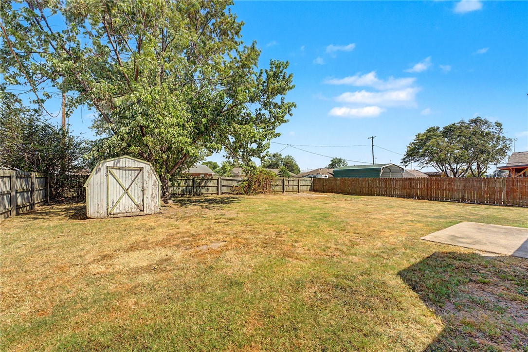main property photo 31