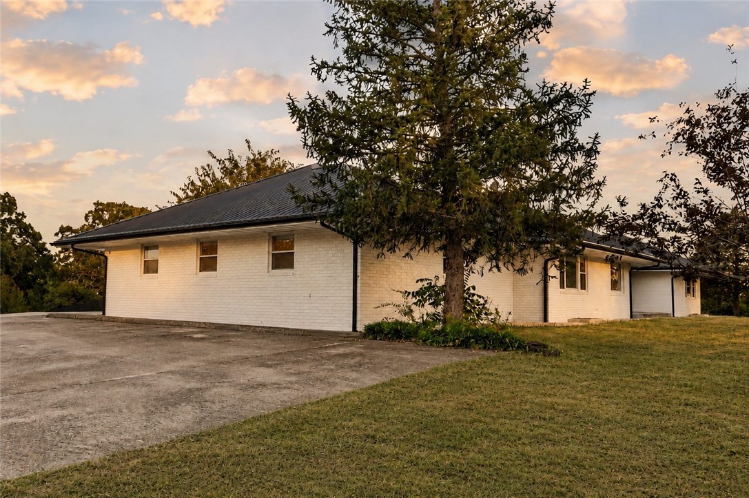 main property photo 51