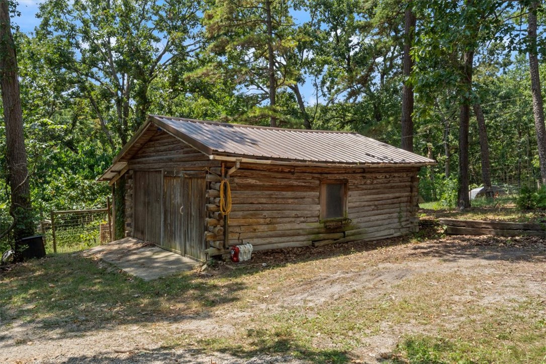 main property photo 27