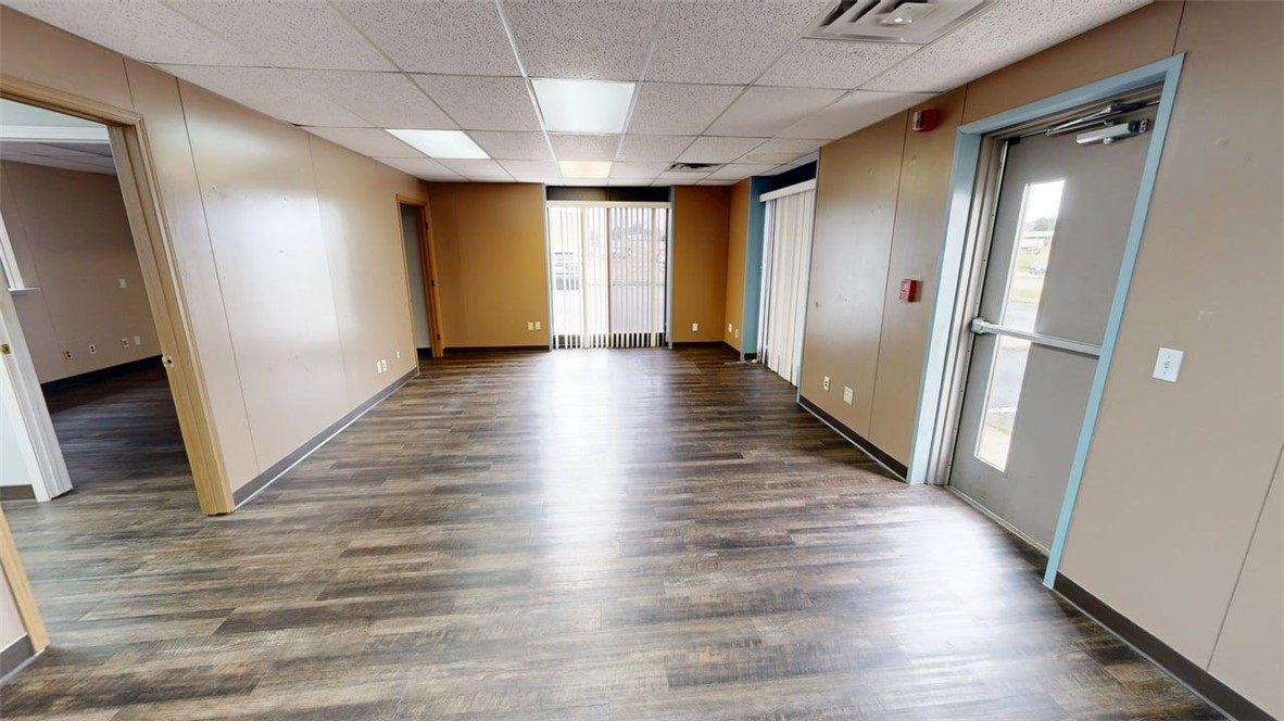 main property photo 8