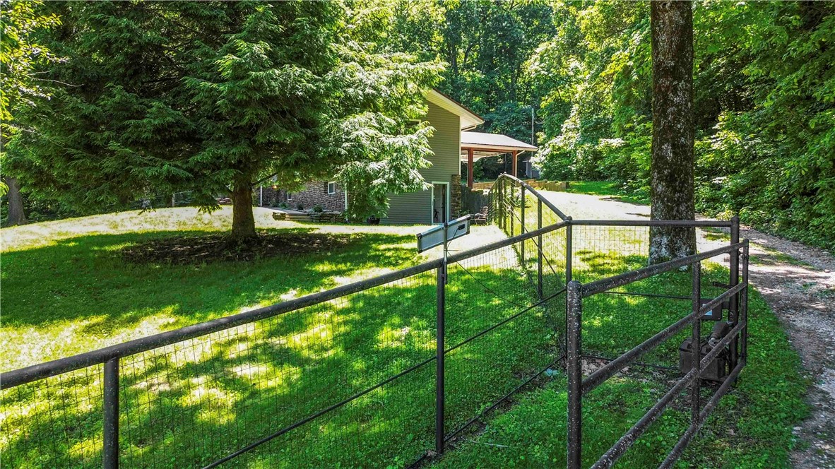 main property photo 41