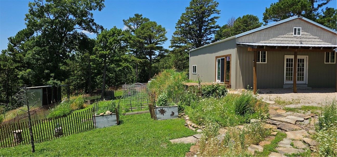 main property photo 35