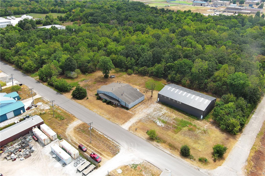 main property photo 8