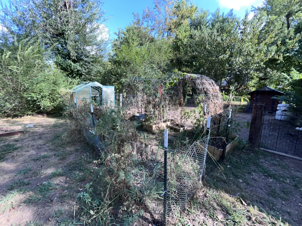 main property photo 24