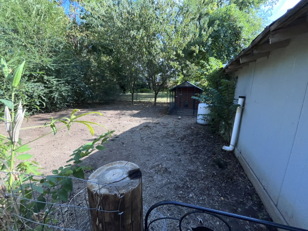 main property photo 26