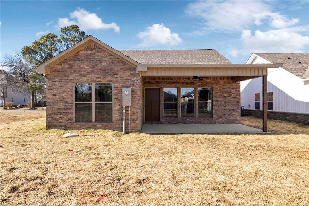 main property photo 30