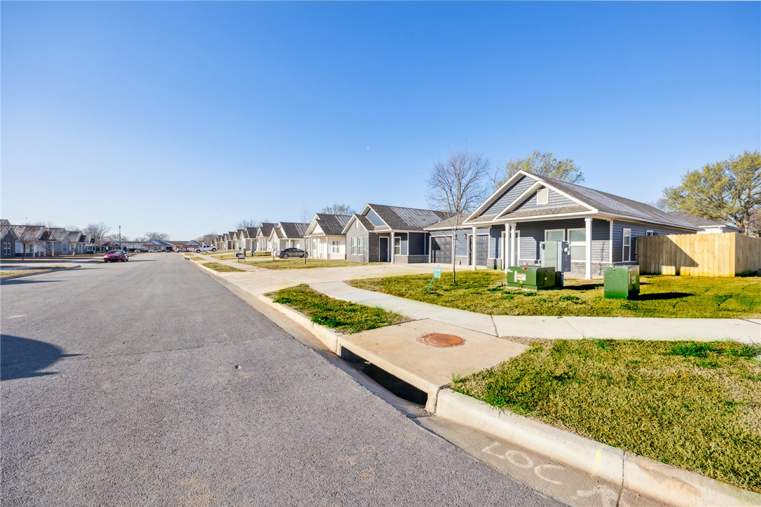 main property photo 23
