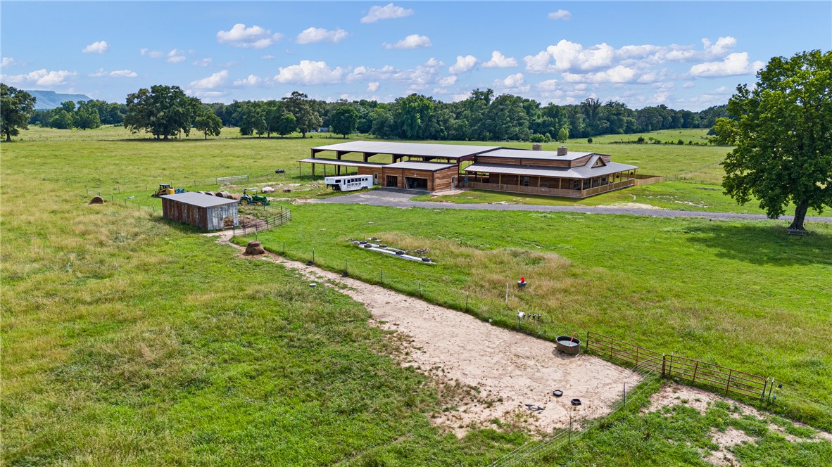 main property photo 41