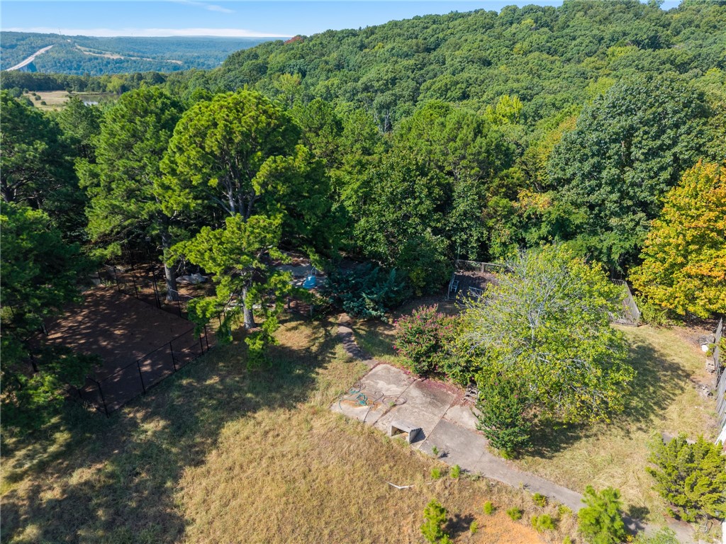 main property photo 16