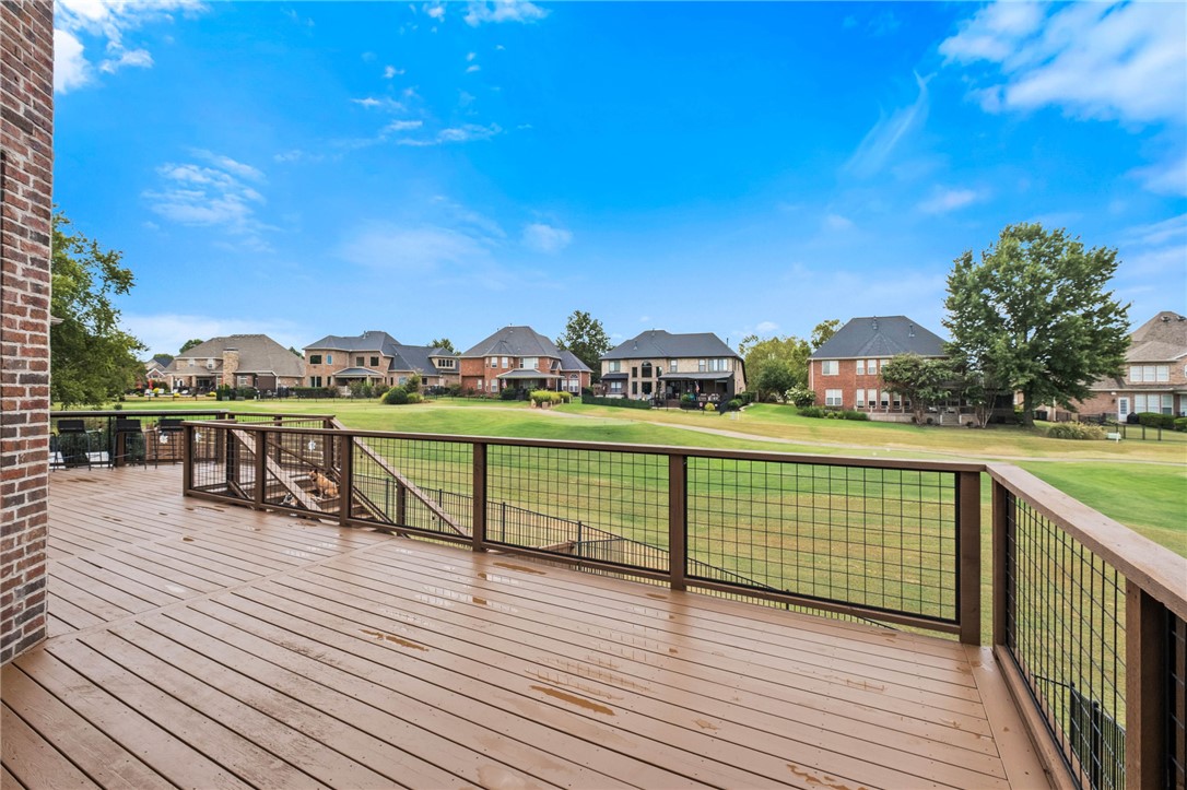 main property photo 40