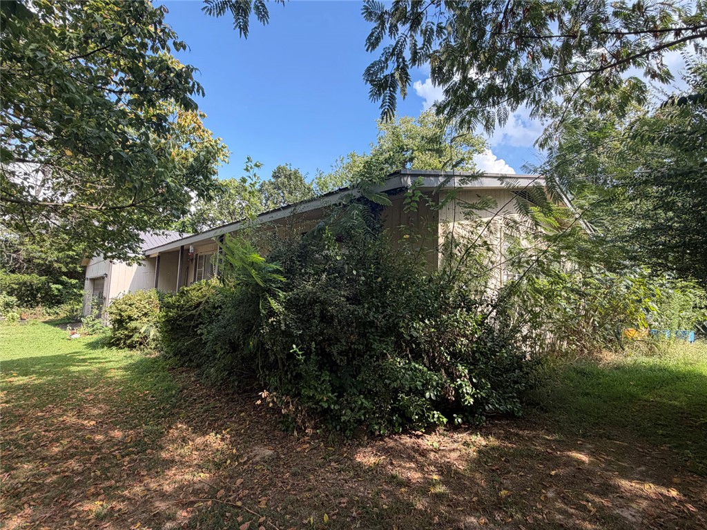 main property photo 37