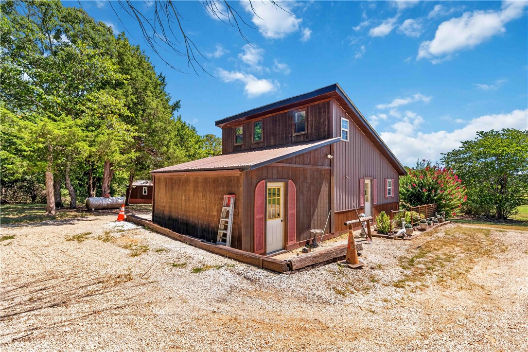 main property photo 19