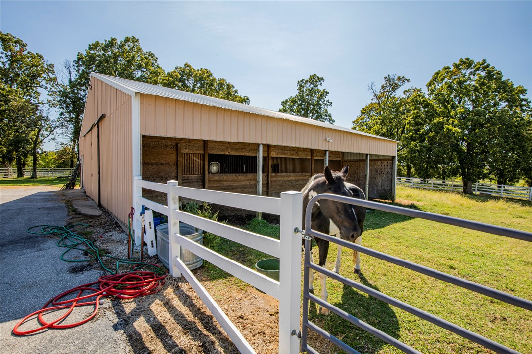 main property photo 13