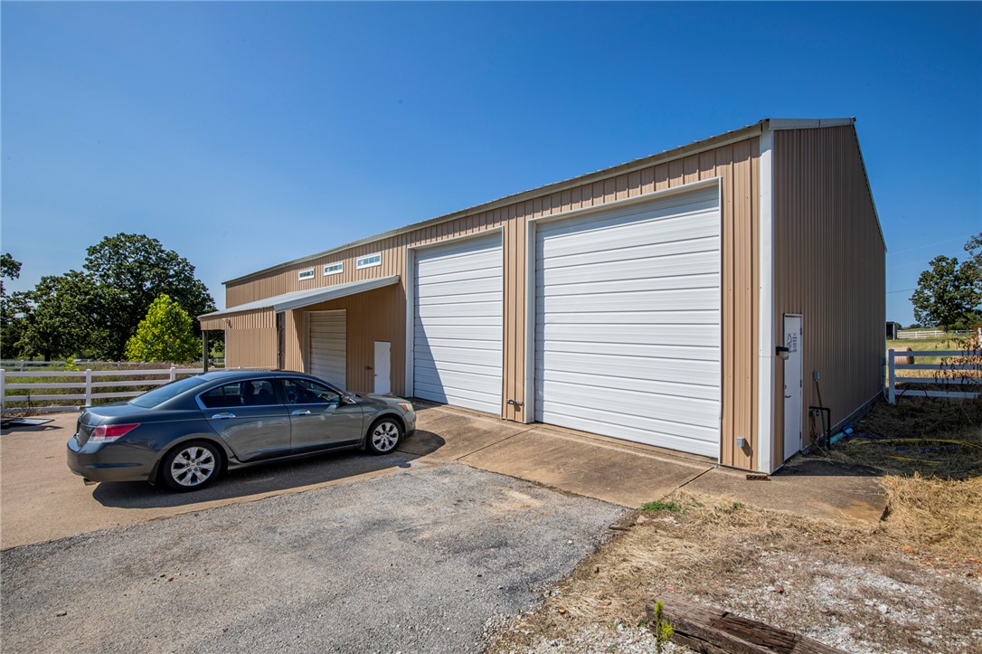 main property photo 16