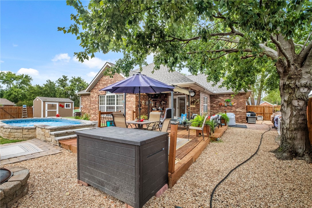 main property photo 29