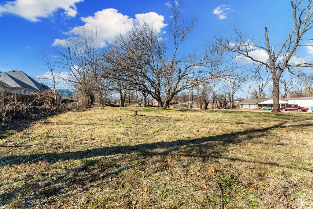 main property photo 11
