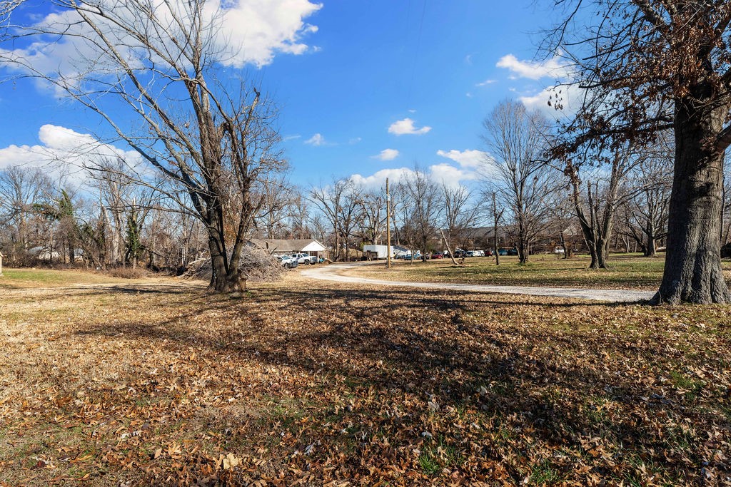 main property photo 12