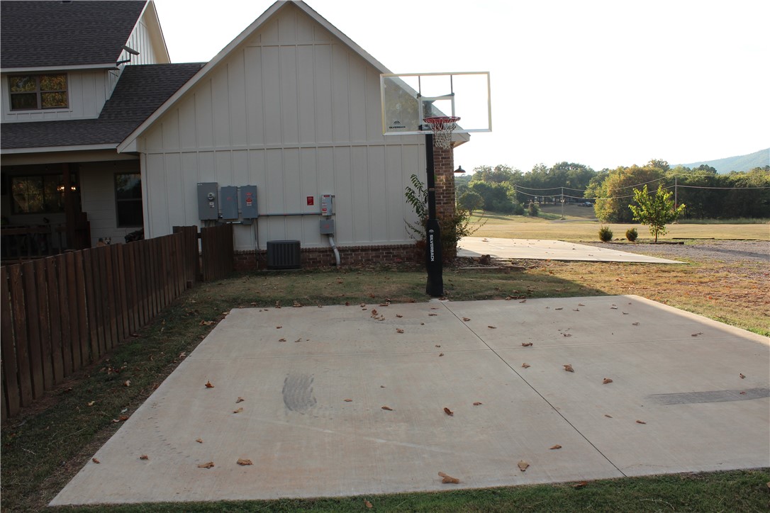 main property photo 41