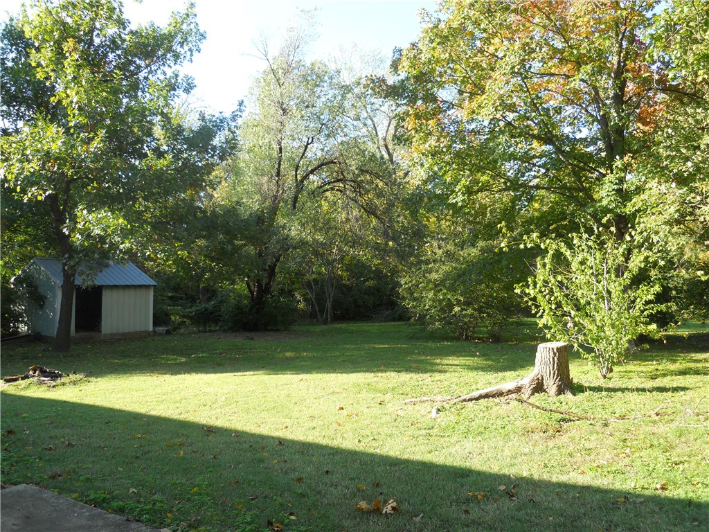 main property photo 13