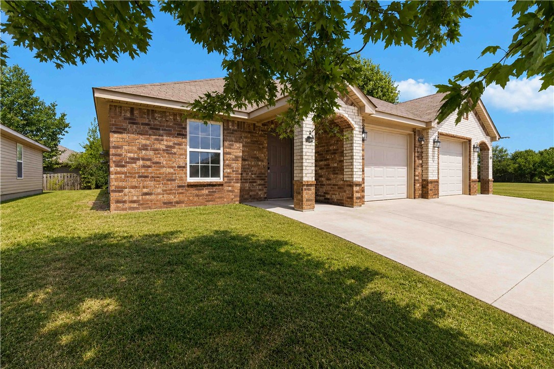 main property photo 16