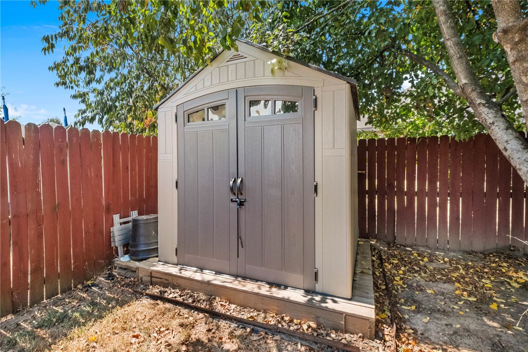 main property photo 25