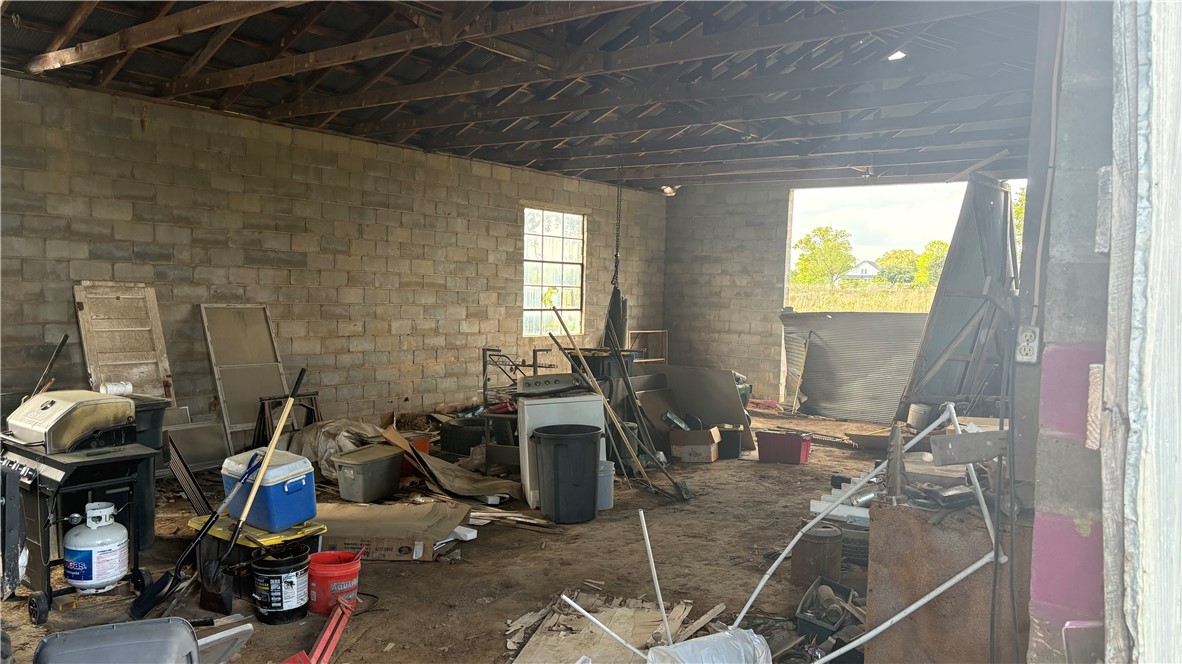 main property photo 27