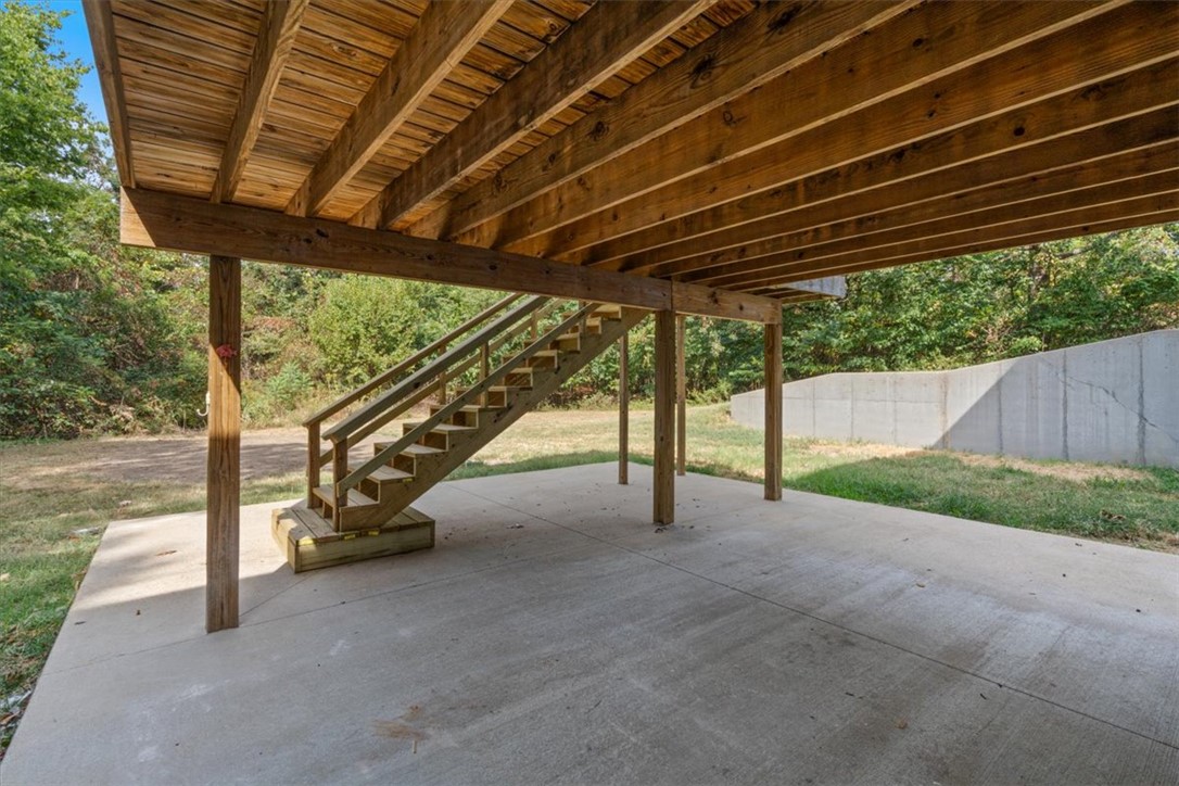 main property photo 35