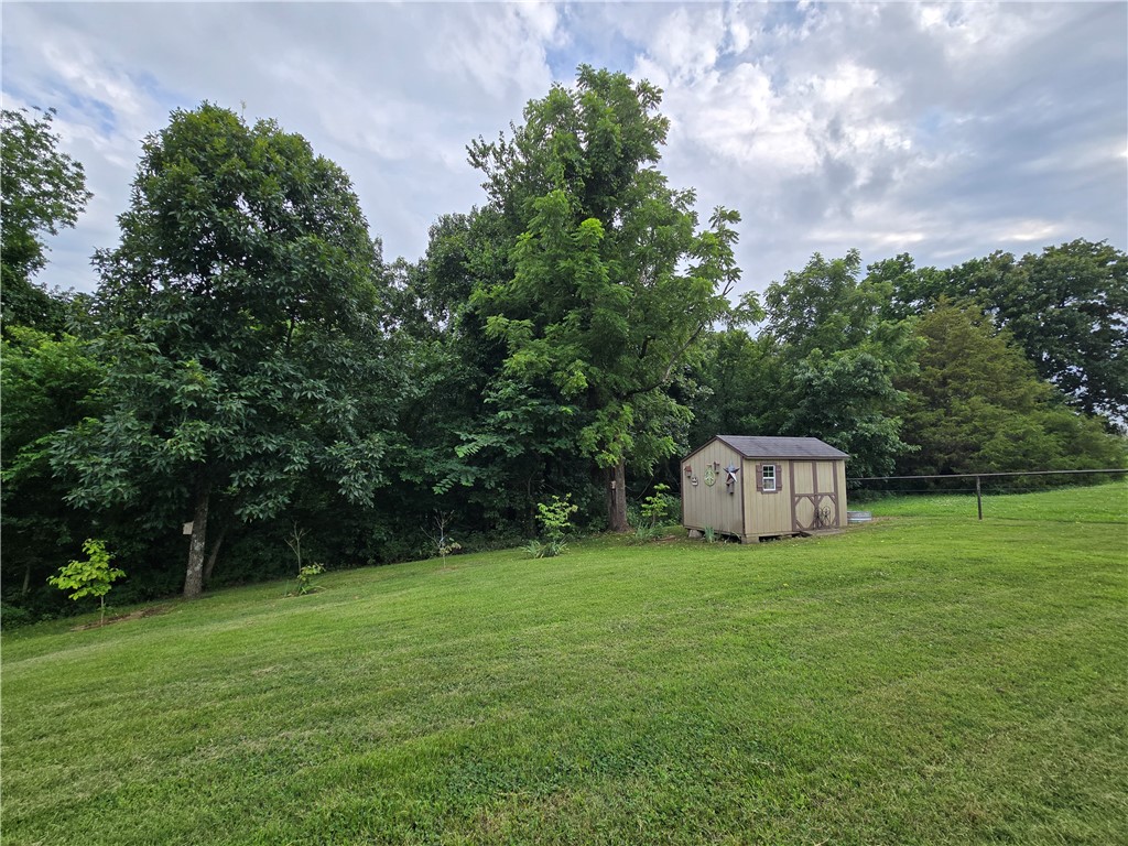 main property photo 9