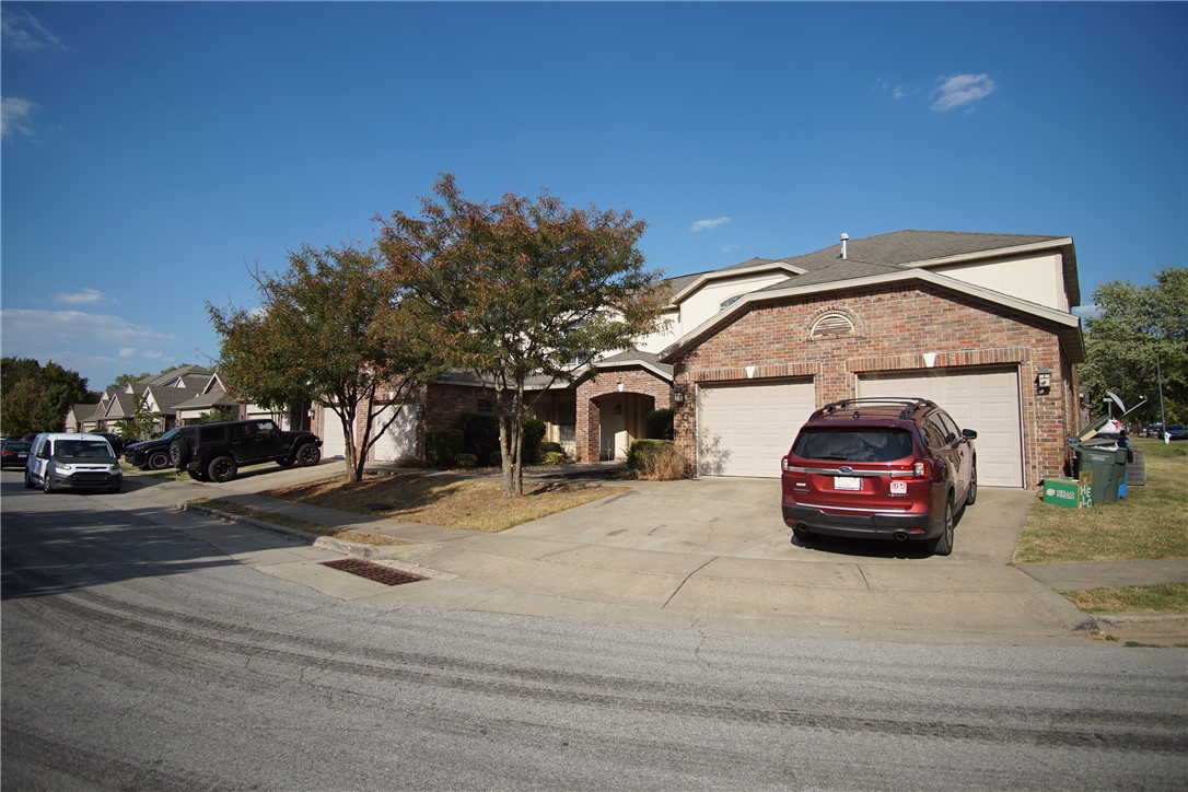 main property photo 17