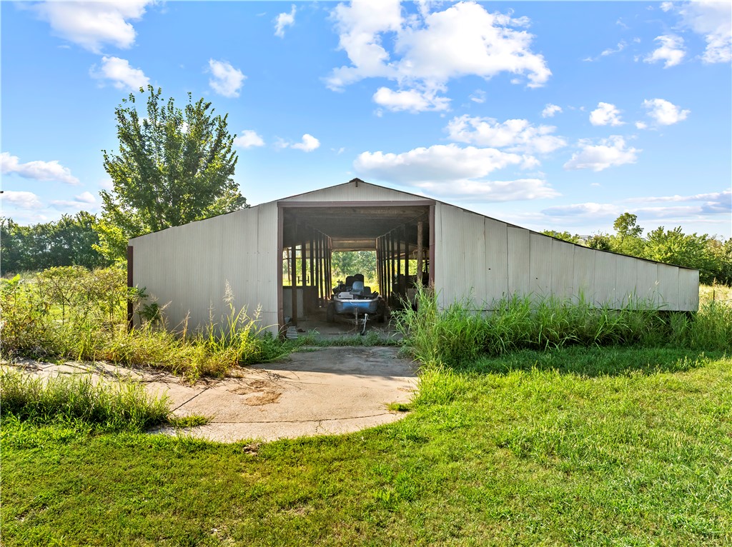 main property photo 31