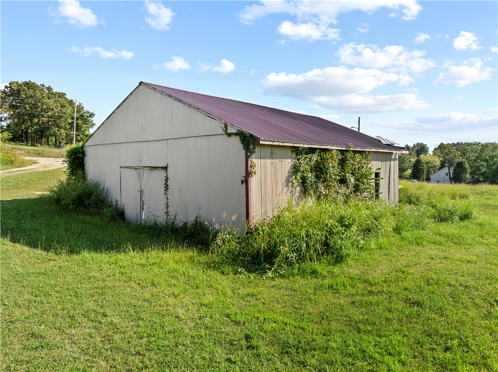 main property photo 33
