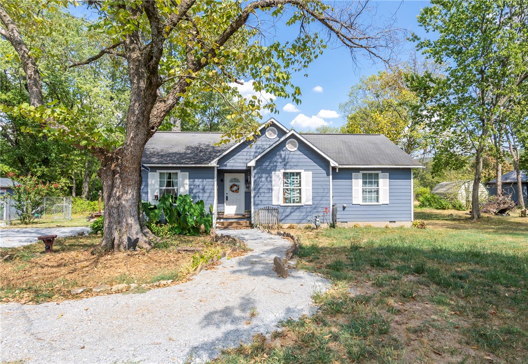 main property photo 0