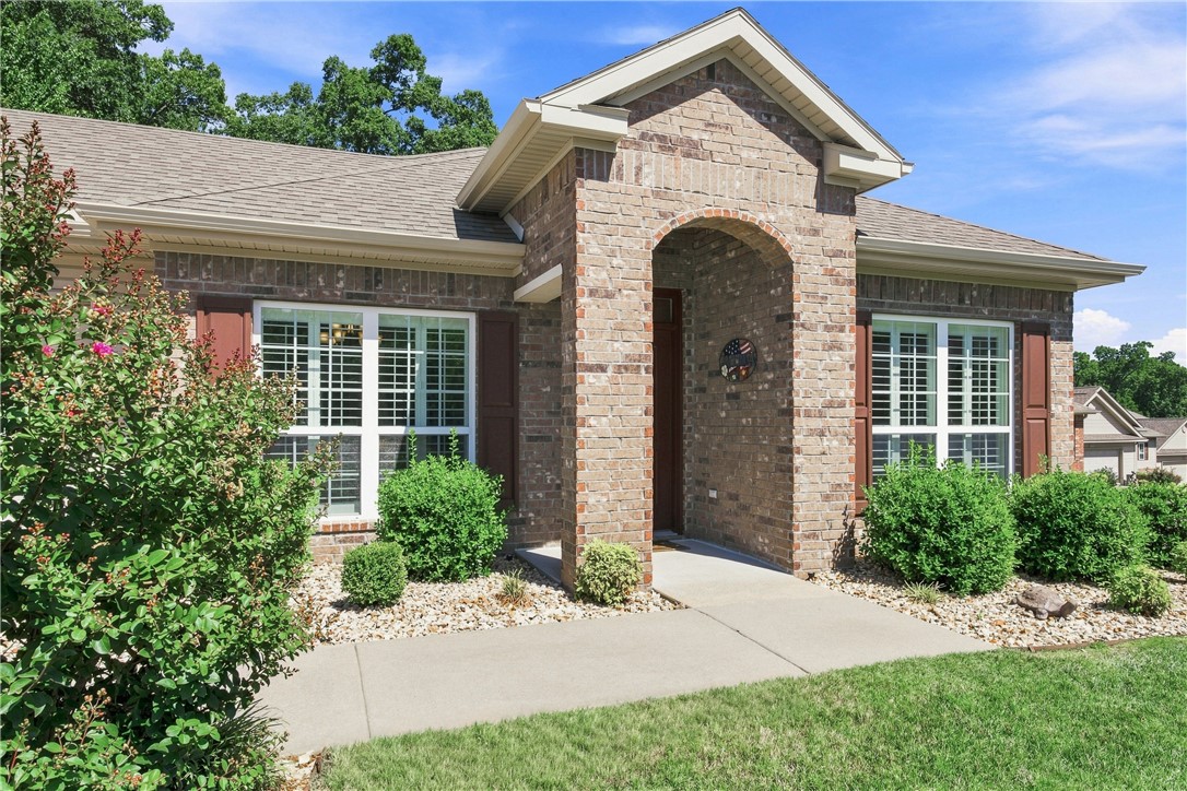 main property photo 12