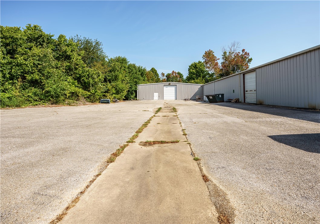 main property photo 8