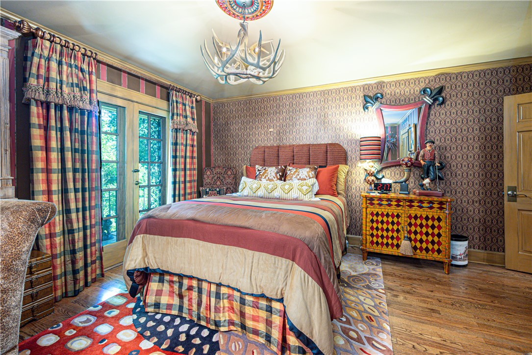 main property photo 25
