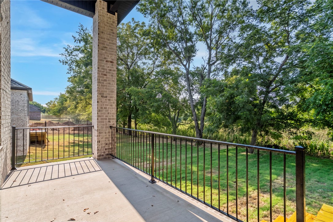 main property photo 24