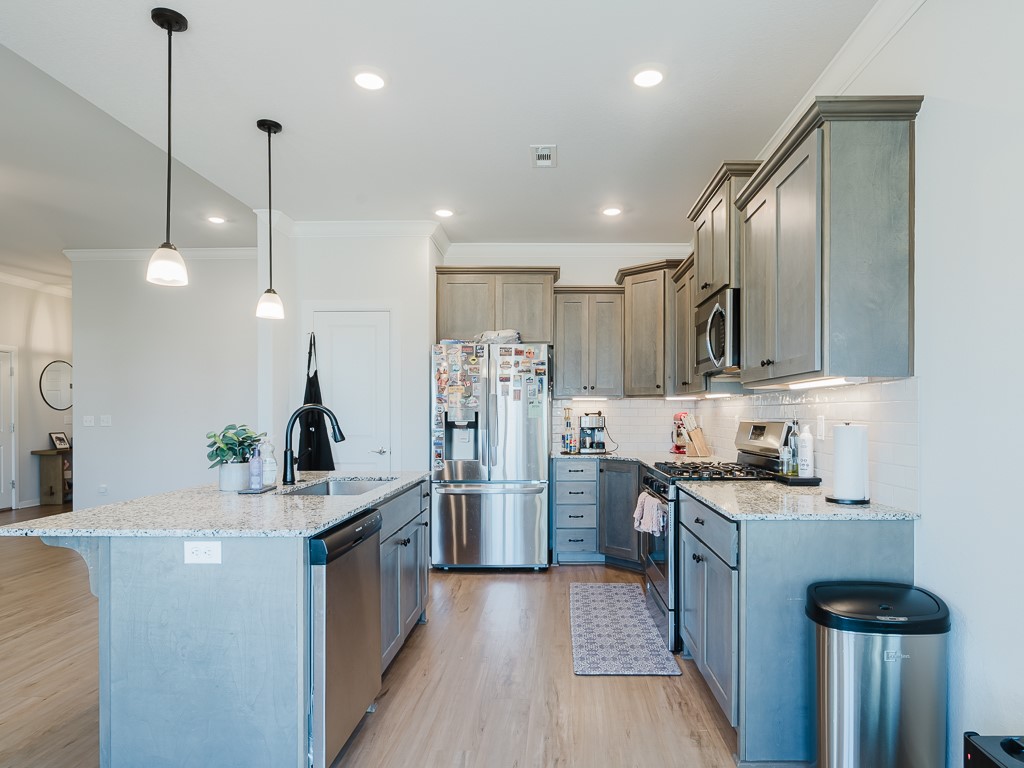 main property photo 5