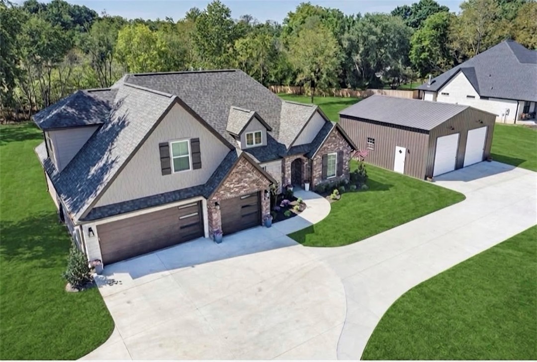 main property photo 0