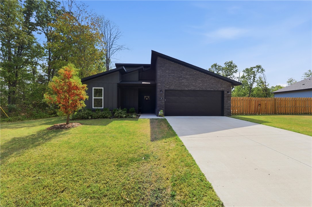 main property photo 0