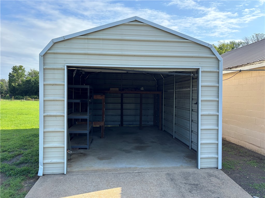 main property photo 48