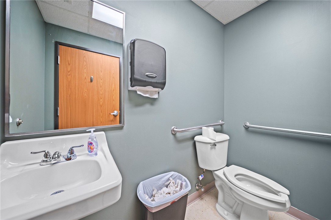 main property photo 12