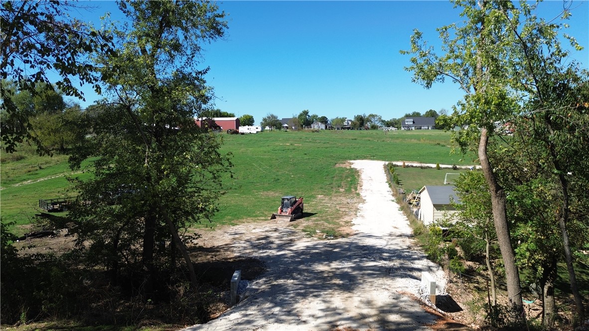 main property photo 16