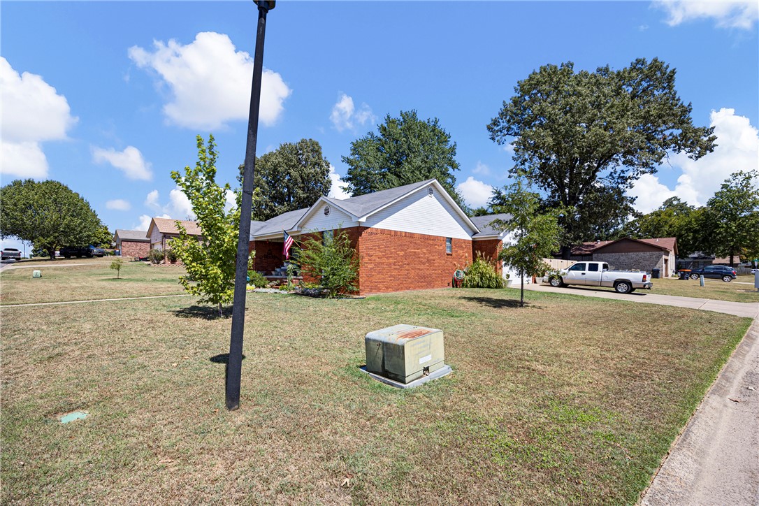main property photo 33