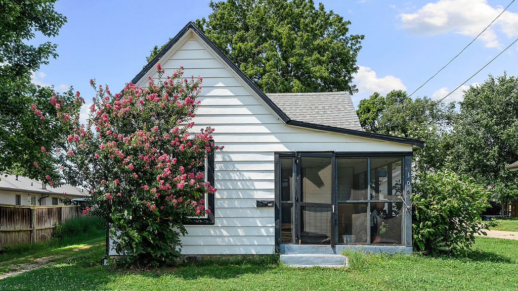 main property photo 21