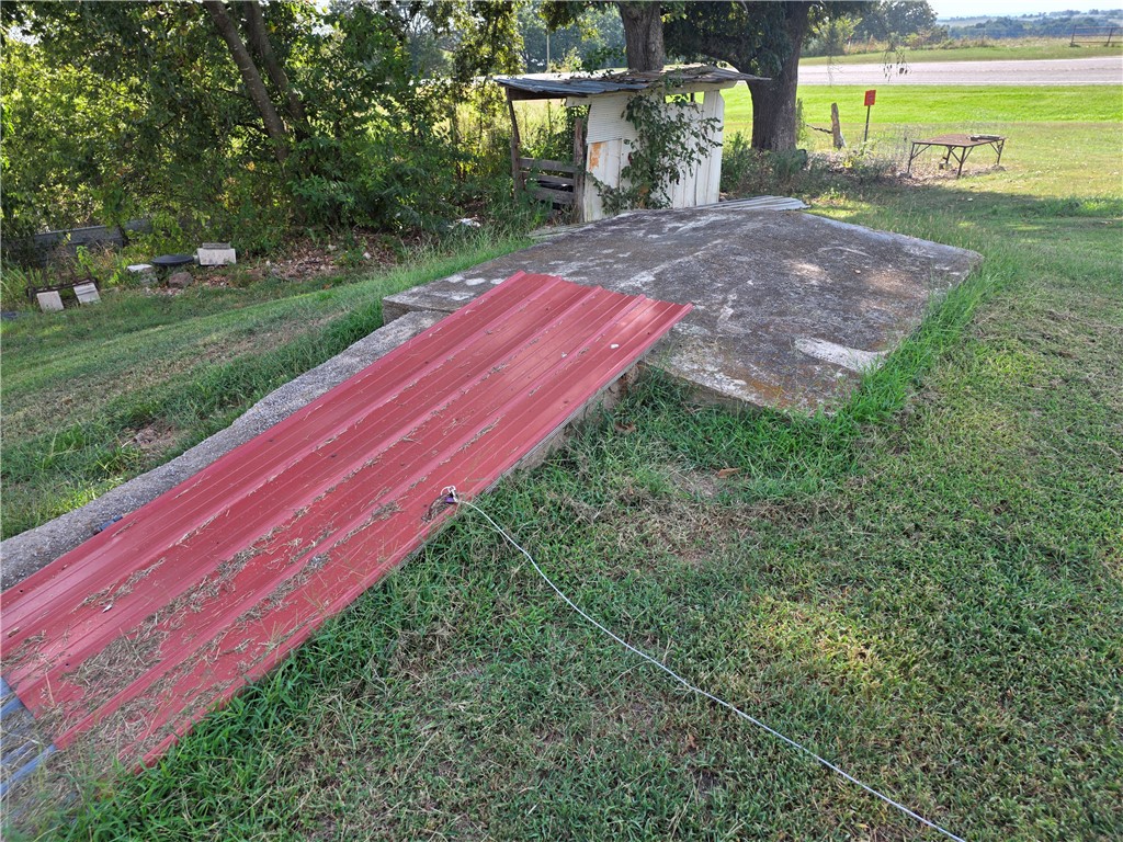 main property photo 16