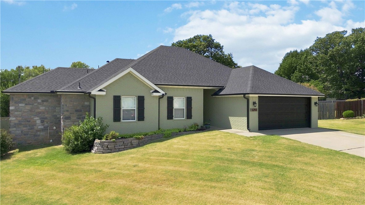 main property photo 0