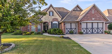 image of property with 4 Bed | 3 Bath | 2,715 Sqft