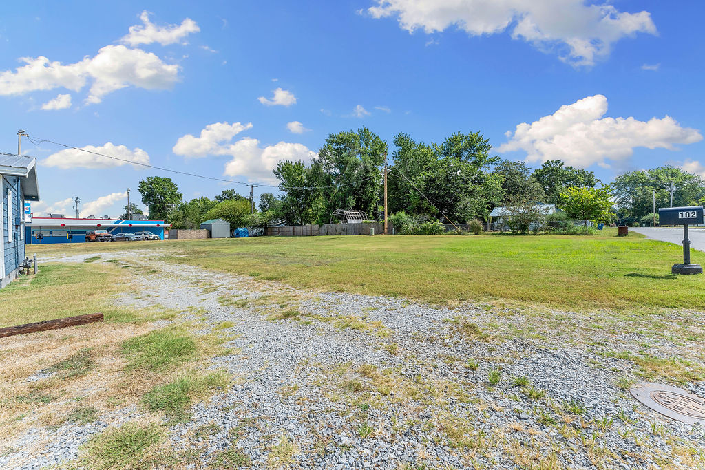 main property photo 25