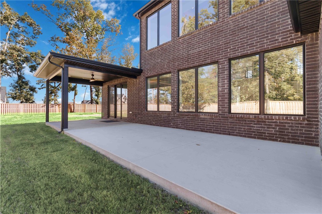 main property photo 36