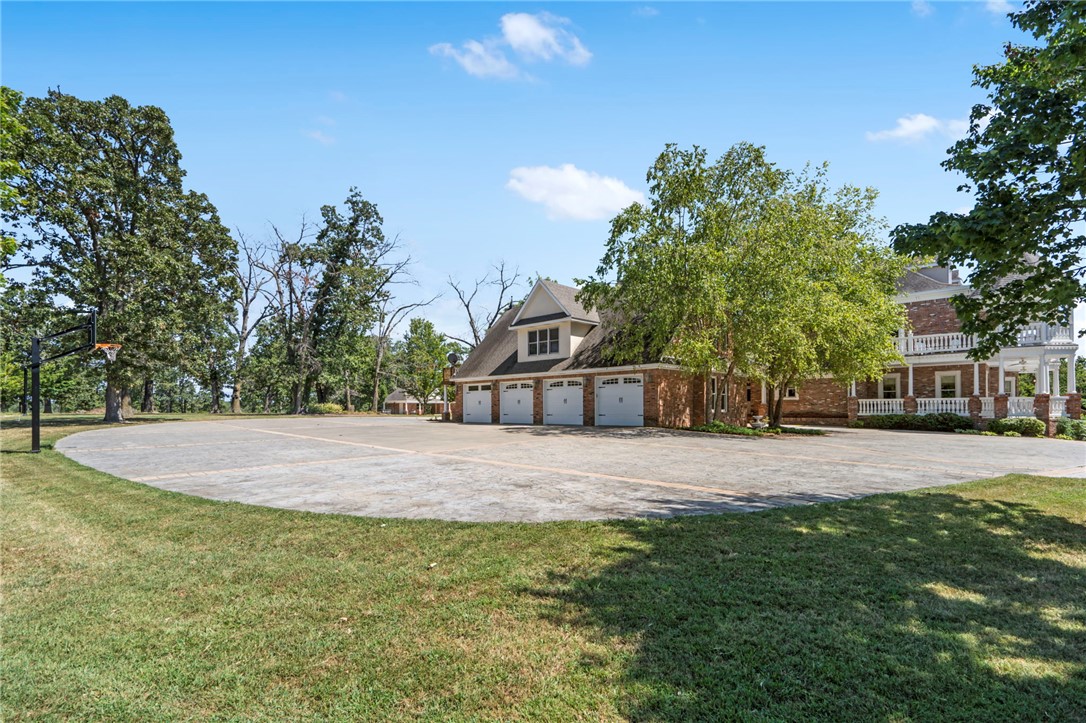 main property photo 7